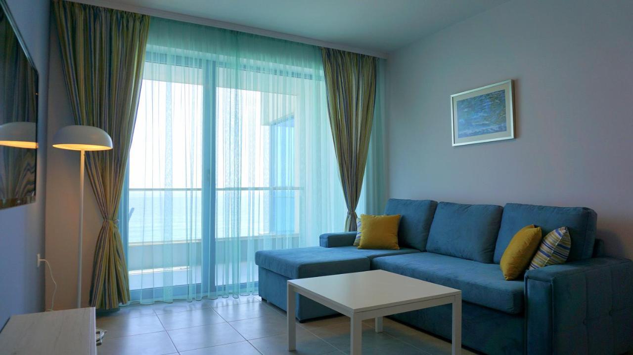 Aurora Apartments On The Beach Obzor Exterior photo