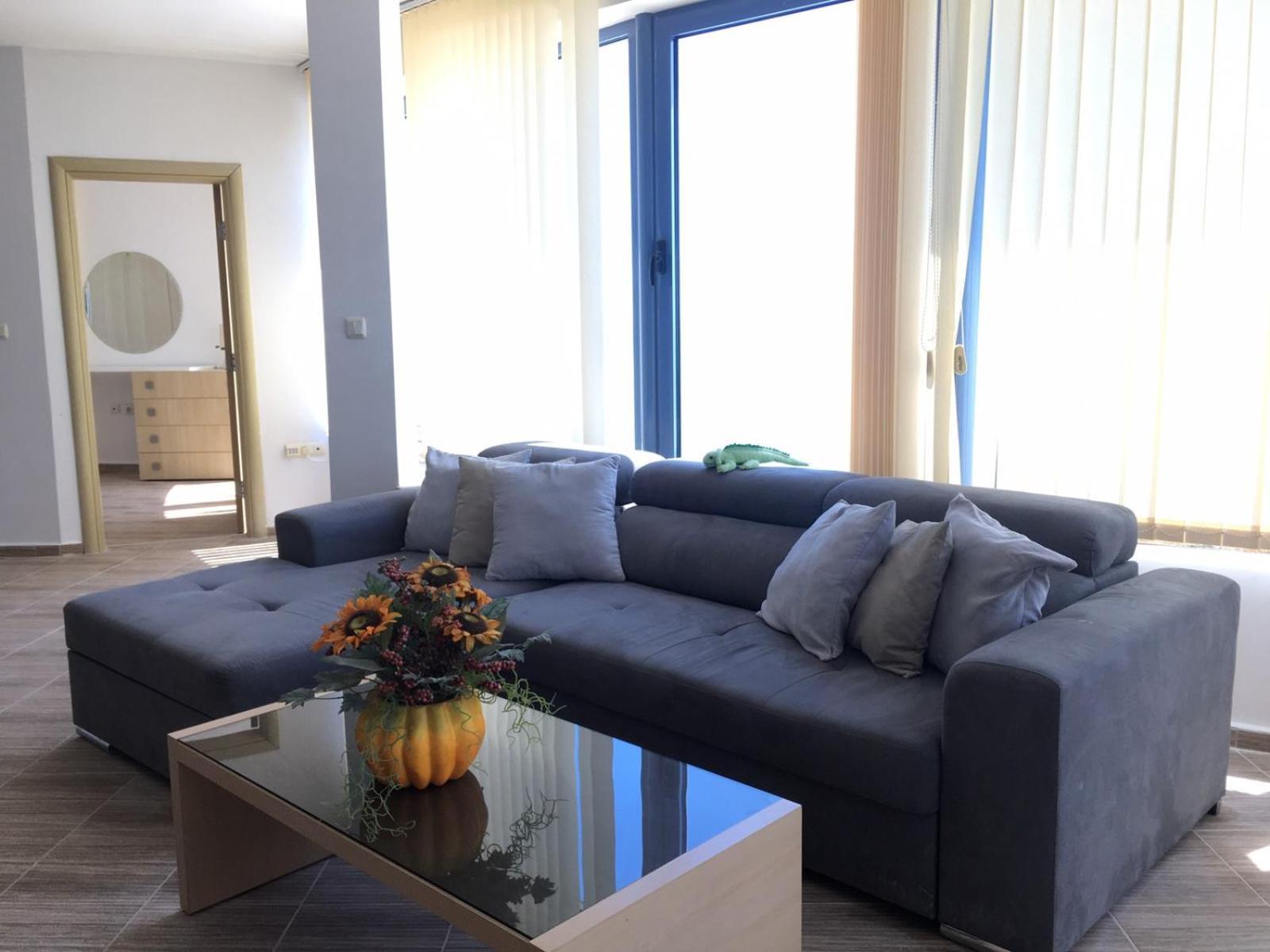 Aurora Apartments On The Beach Obzor Room photo